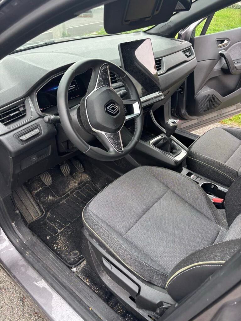 Dacia : avant nettoyage